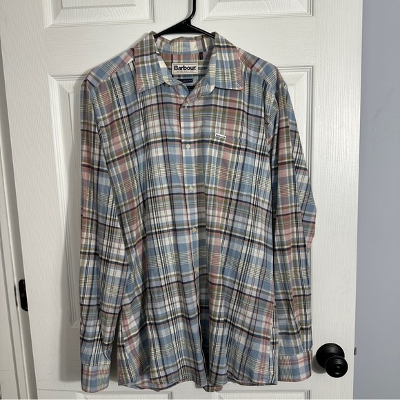 Barbour size M Tailored Fit button down plaid shirt, cotton, casual, breatheable - Picture 1 of 12